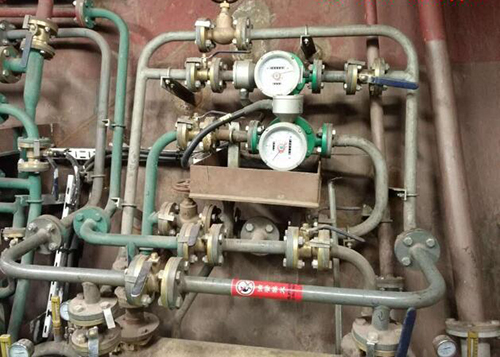 防爆橢圓齒輪流量計(jì)現(xiàn)場安裝使用圖